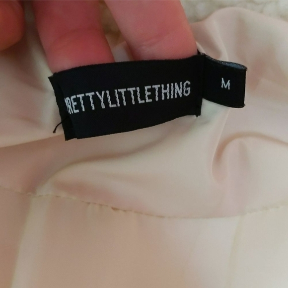 Pretty Little Thing Sherpa Oversized Teddy Jacket Medium - Picture 6 of 8